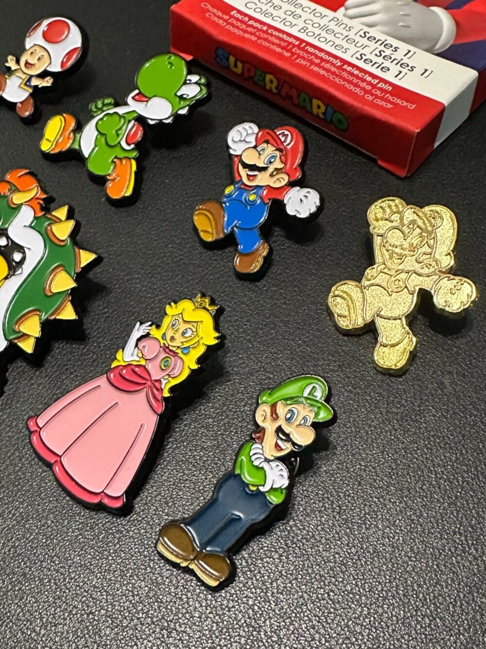 Super Mario Enamel Pin Collection - Picture 2 of 5
